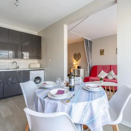 Apartment Le Maxime-2 By Interhome