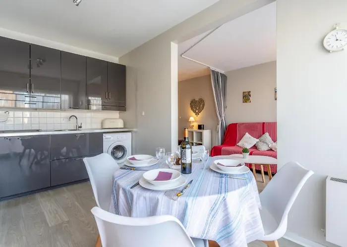 아파트 Le Maxime-2 By Interhome